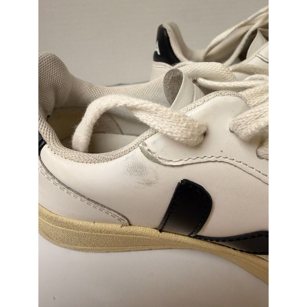 VEJA V-10 Sneakers Womens Size 5 EU 36 White Black Leather Low Top Lace Up - Picture 12 of 13